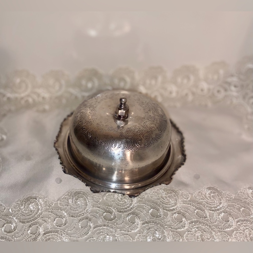 Antique silver plated round butter‎ dish Holder Viking plate 42 Marshall & Sons